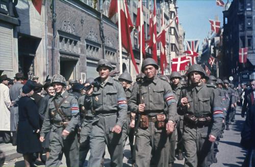 Den-danske-Brigade-marcherer-gennem-Stroeget